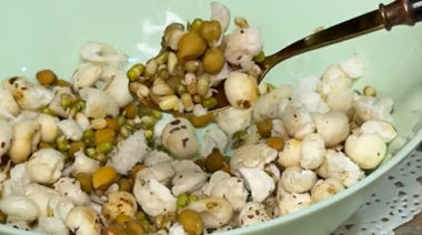  Layered protein chaat cups with sprouts, hung curd and chutneys